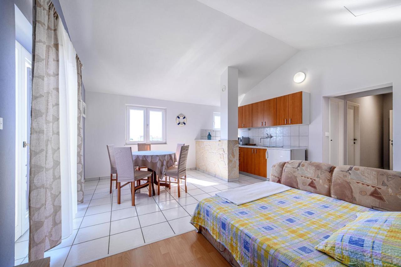 Apartman More Шибеник Экстерьер фото
