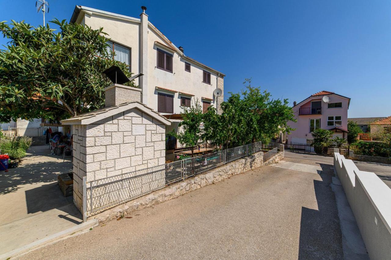 Apartman More Шибеник Экстерьер фото
