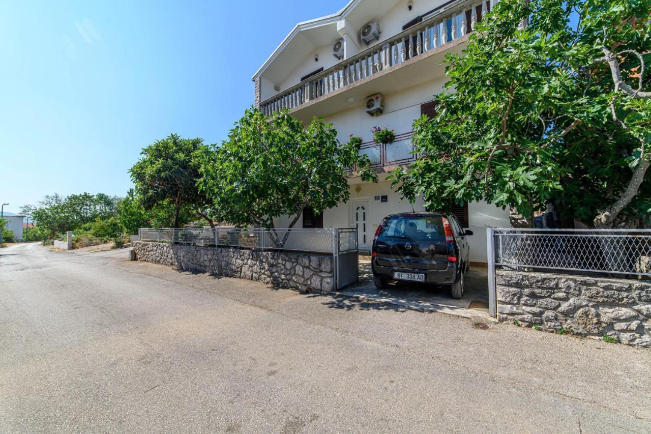 Apartman More Шибеник Экстерьер фото
